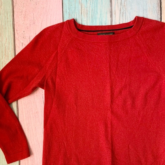 Red banana republic 100% merino wool sweater size medium - Picture 3 of 7